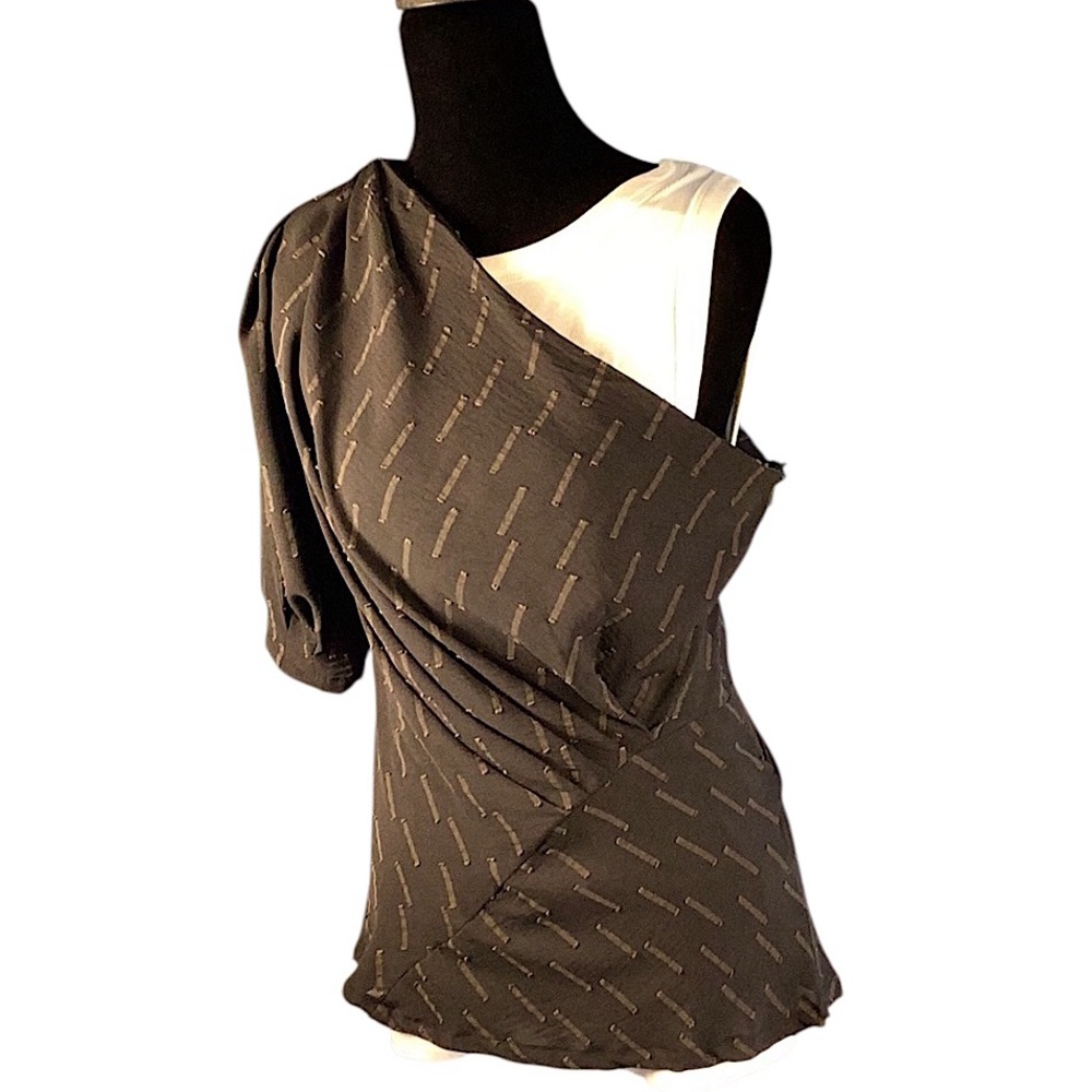 COCONINNO glamorous one-shoulder top in browns.  Never worn.  Size 8